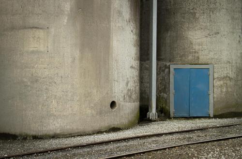 blue door